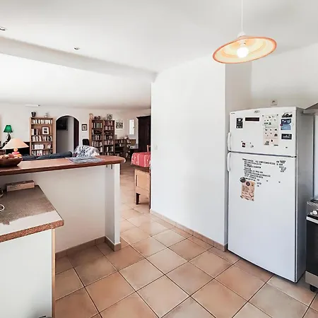 3 Bedroom Gorgeous In Prázdninový dům